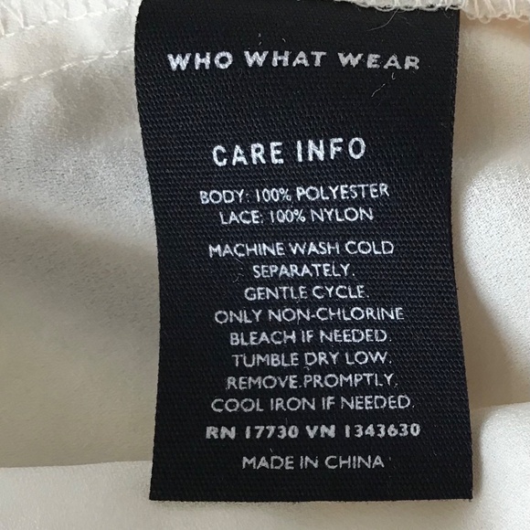 Who What Wear womens M cream lace ruffled embroidered long sleeve blouse keyhole - Picture 12 of 12